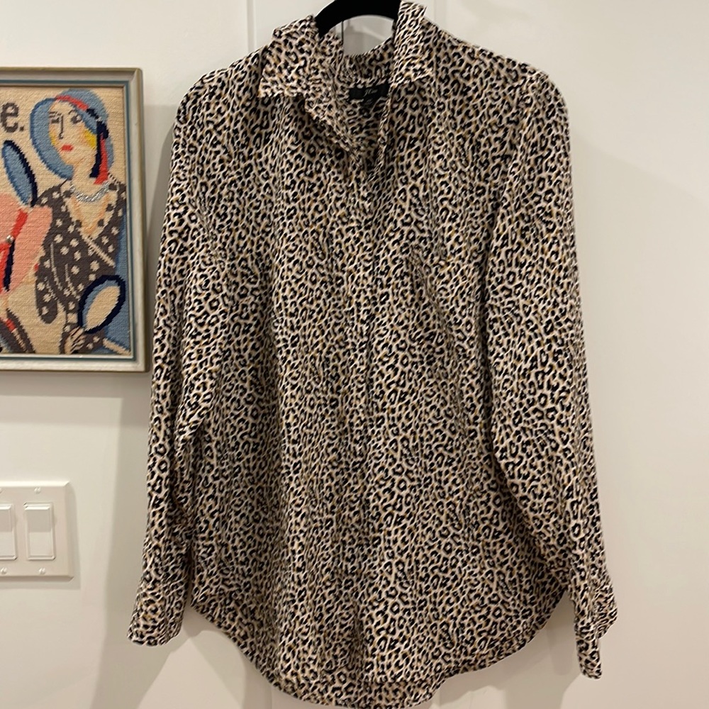Leopard print 100% silk button down blouse